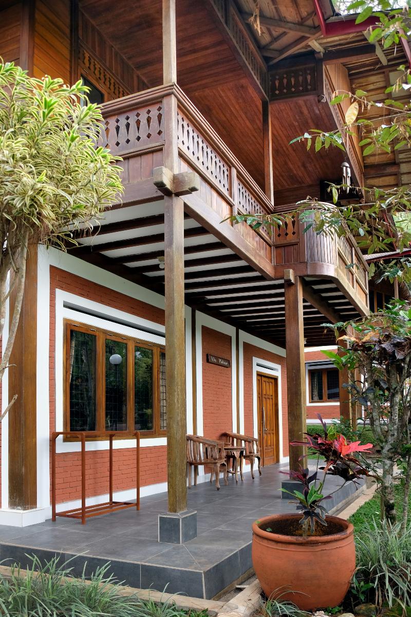 Jambuluwuk Convention Hall Resort Batu - Oda