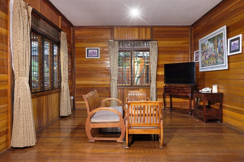 Jambuluwuk Convention Hall Resort Batu - Oda