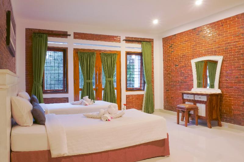 Jambuluwuk Convention Hall Resort Batu - Oda