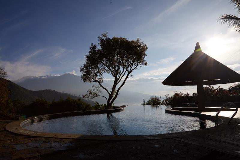 Jambuluwuk Convention Hall Resort Batu - Havuz