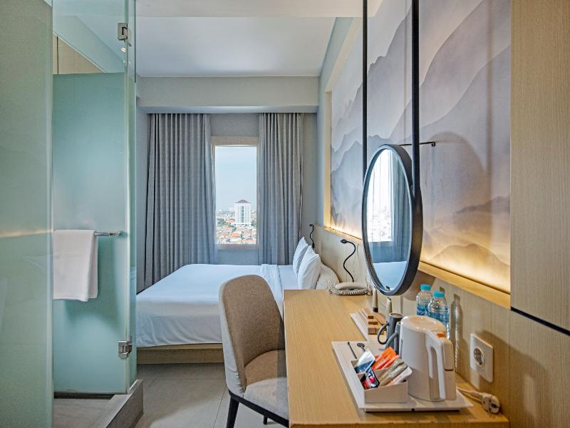 HARRIS Hotel & Conventions Gubeng Surabaya - Oda