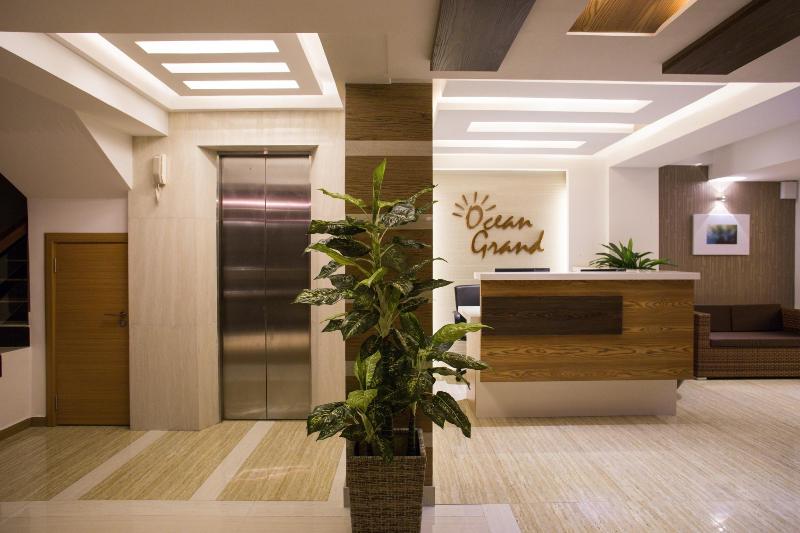 Hotel Ocean Grand - Lobi