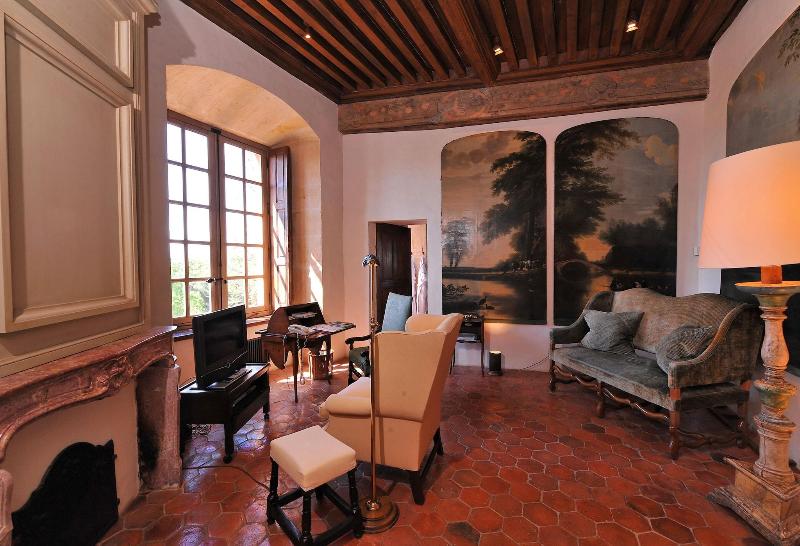 Chateau De Bagnols - Oda