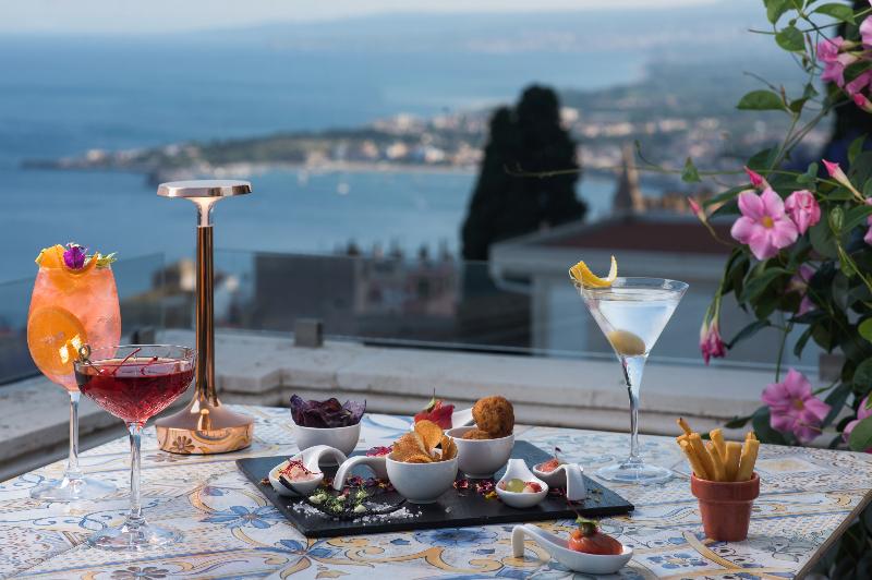 NH Collection Taormina - Teras