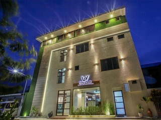 Beachwood Hotel and Spa at Maafushi otel fotoğrafı