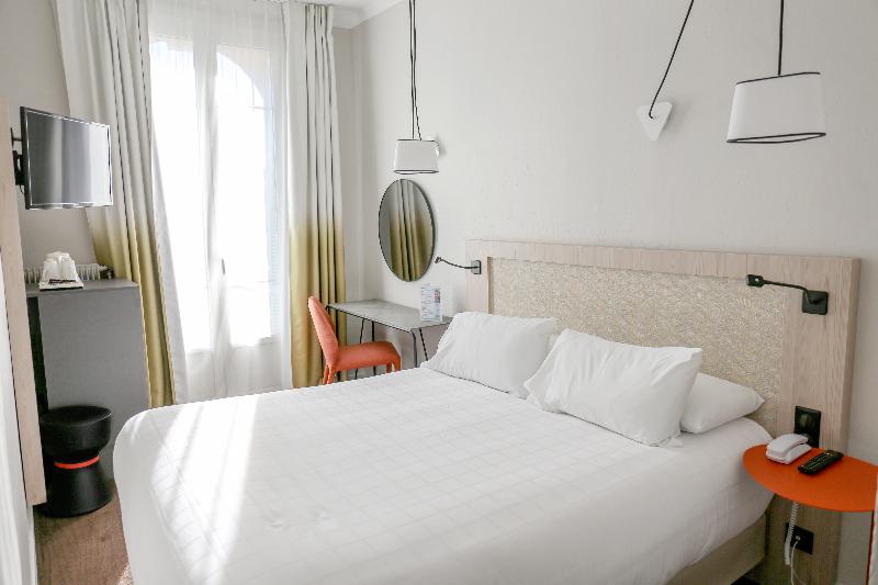 Hotel Vendome - Oda
