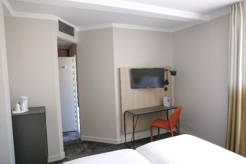 Hotel Vendome - Oda