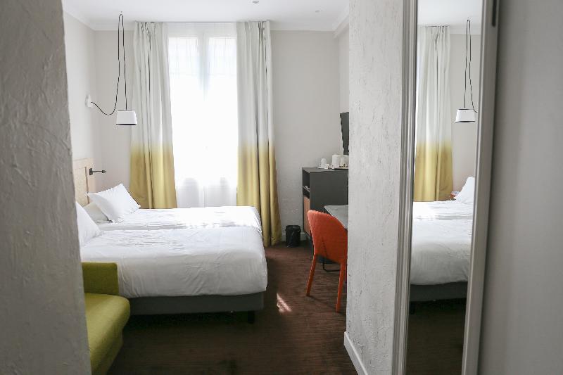 Hotel Vendome - Oda