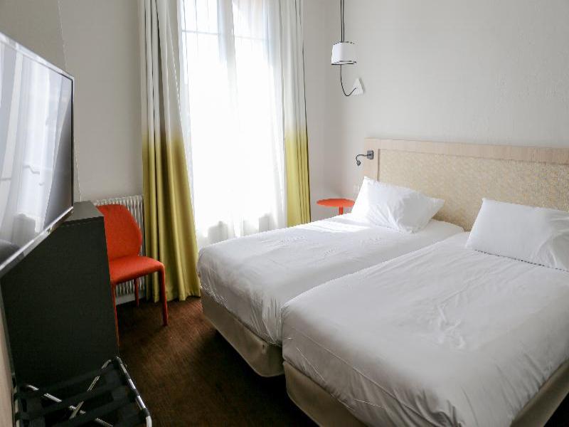 Hotel Vendome - Oda
