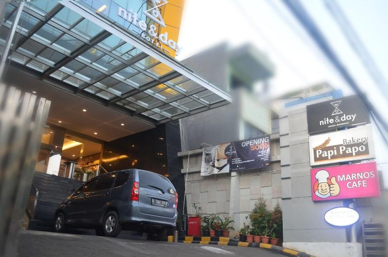 Nite & Day Hotel Jakarta Bandengan - Genel