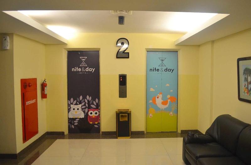 Nite & Day Hotel Jakarta Bandengan - Genel
