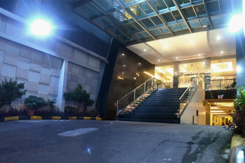 Nite & Day Hotel Jakarta Bandengan - Genel