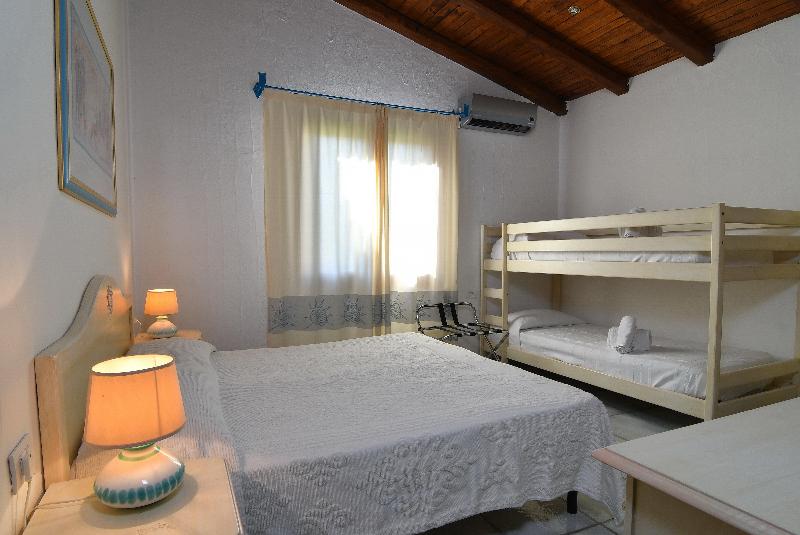 Li Suari Club Village - Oda