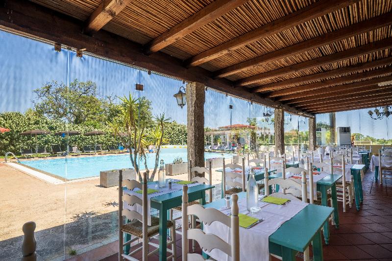 Li Suari Club Village - Restoran