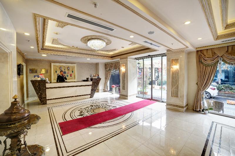 Halifaks Hotel - Lobi