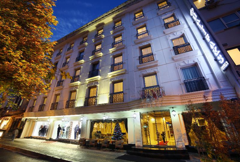Halifaks Hotel - Genel