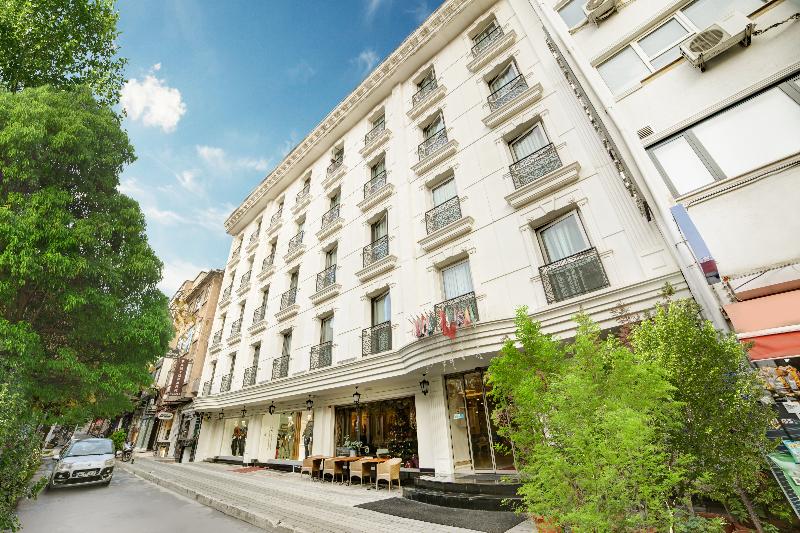 Halifaks Hotel - Genel