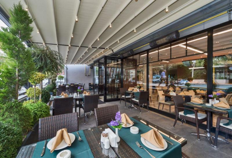Boursier Hotel - Teras