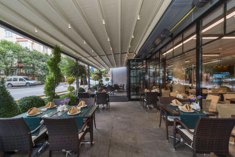 Boursier Hotel - Teras