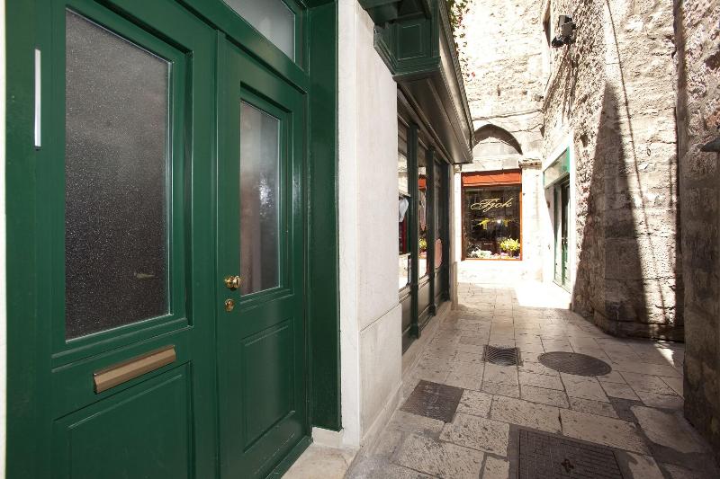 Prior Suites Split - Genel