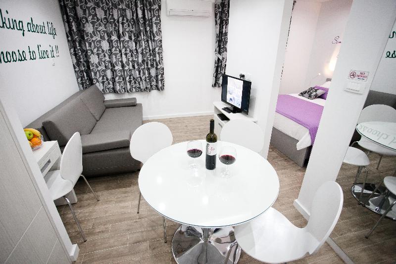 Apartment 4 you in Split - Oda