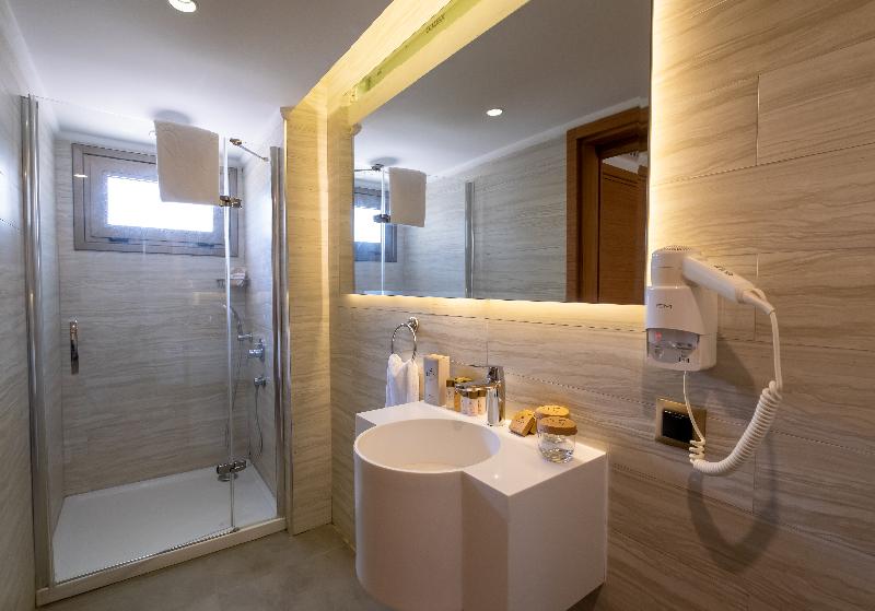 DUJA DIDIM HOTEL - Oda