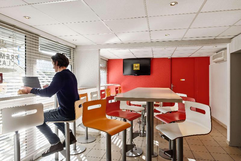 Premiere Classe La Roche Sur Yon - Lobi