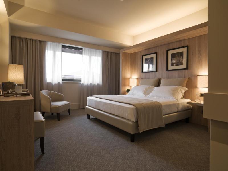 A.Roma Lifestyle Hotel - Oda