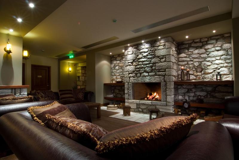 Itilo Traditional Hotel - Lobi