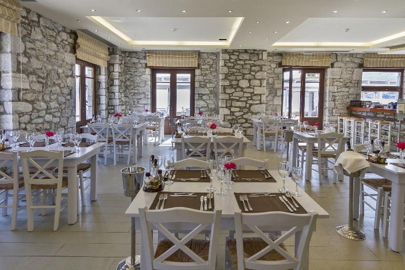 Itilo Traditional Hotel - Restoran