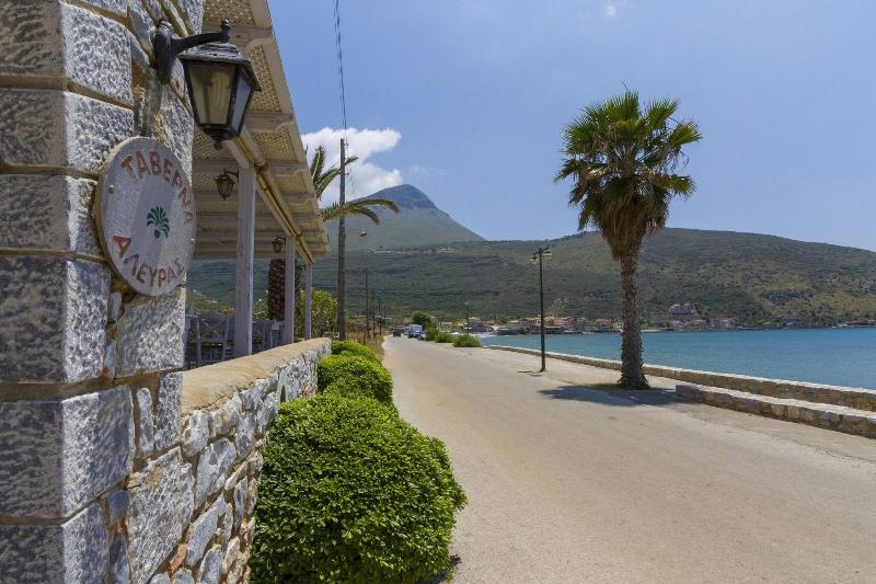 Itilo Traditional Hotel - Restoran
