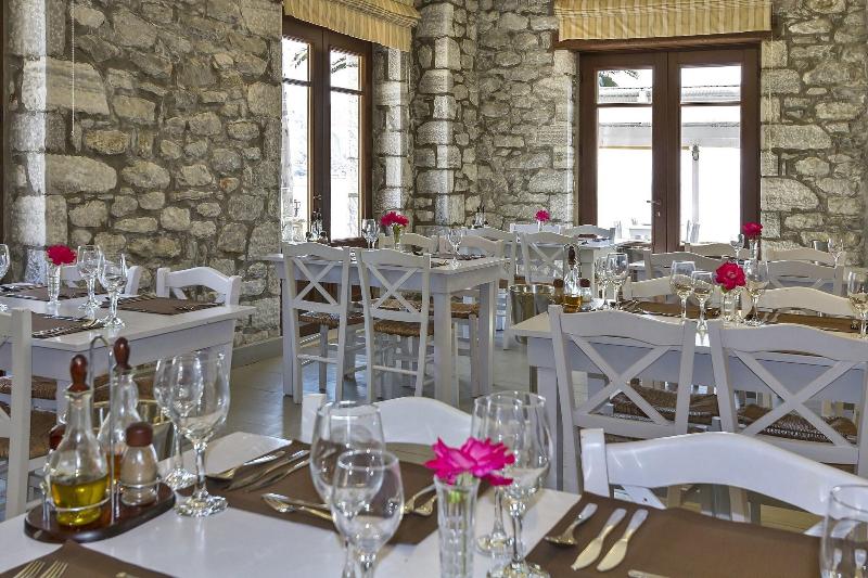 Itilo Traditional Hotel - Restoran