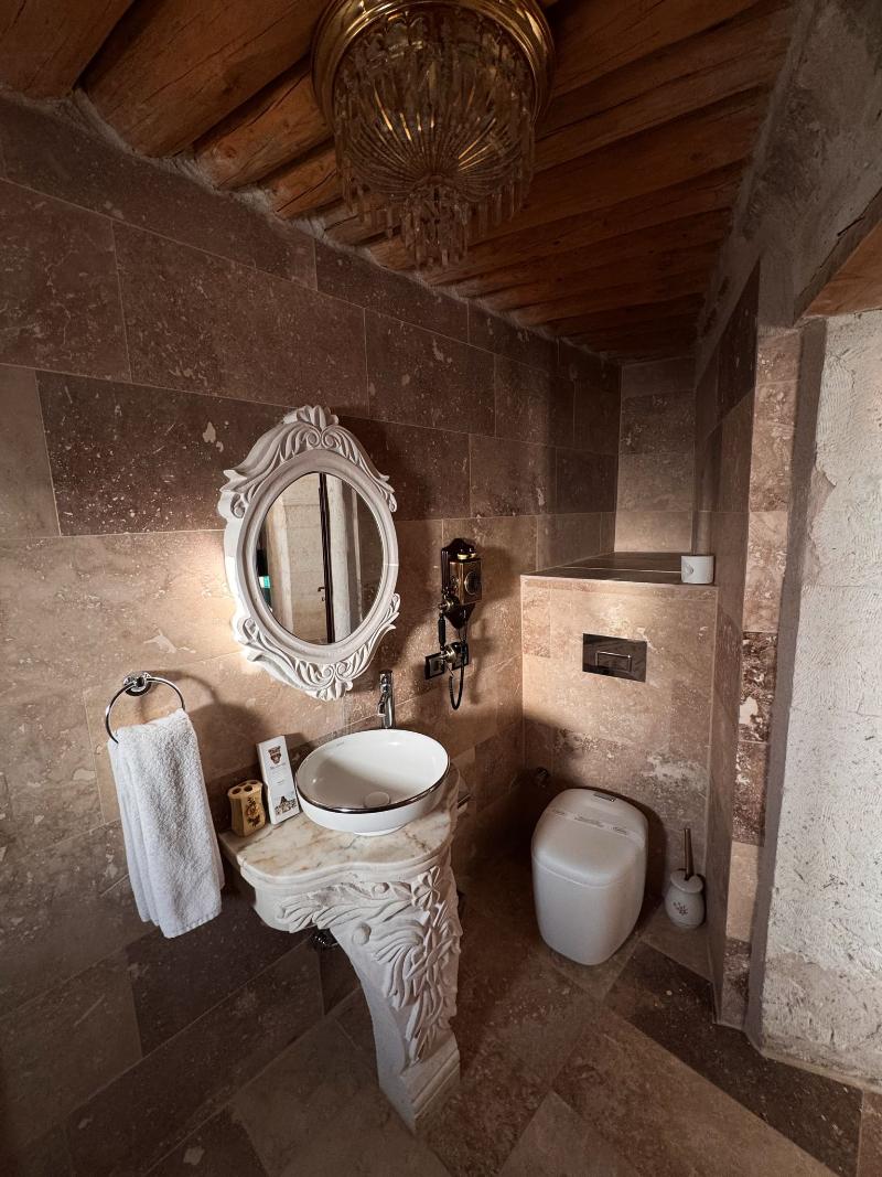 Elika Cave Suites & Spa - Oda