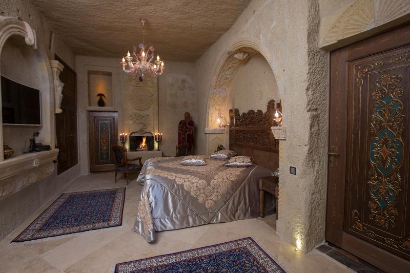 Elika Cave Suites & Spa - Oda