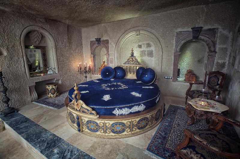 Elika Cave Suites & Spa - Oda