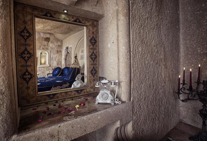 Elika Cave Suites & Spa - Oda