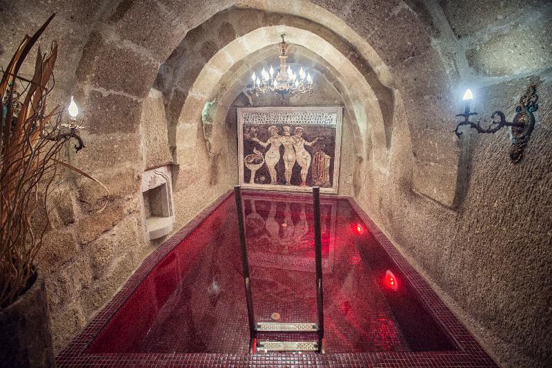 Elika Cave Suites & Spa - Oda