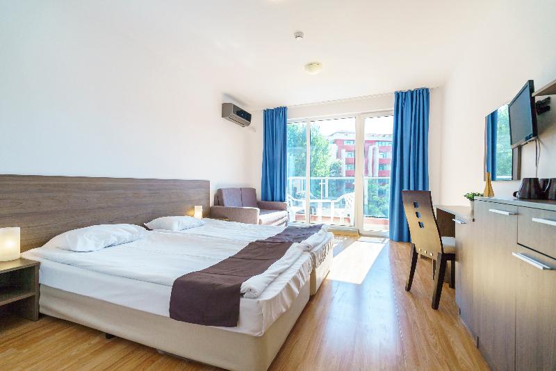 Persey Admiral Plaza Apartments - Oda