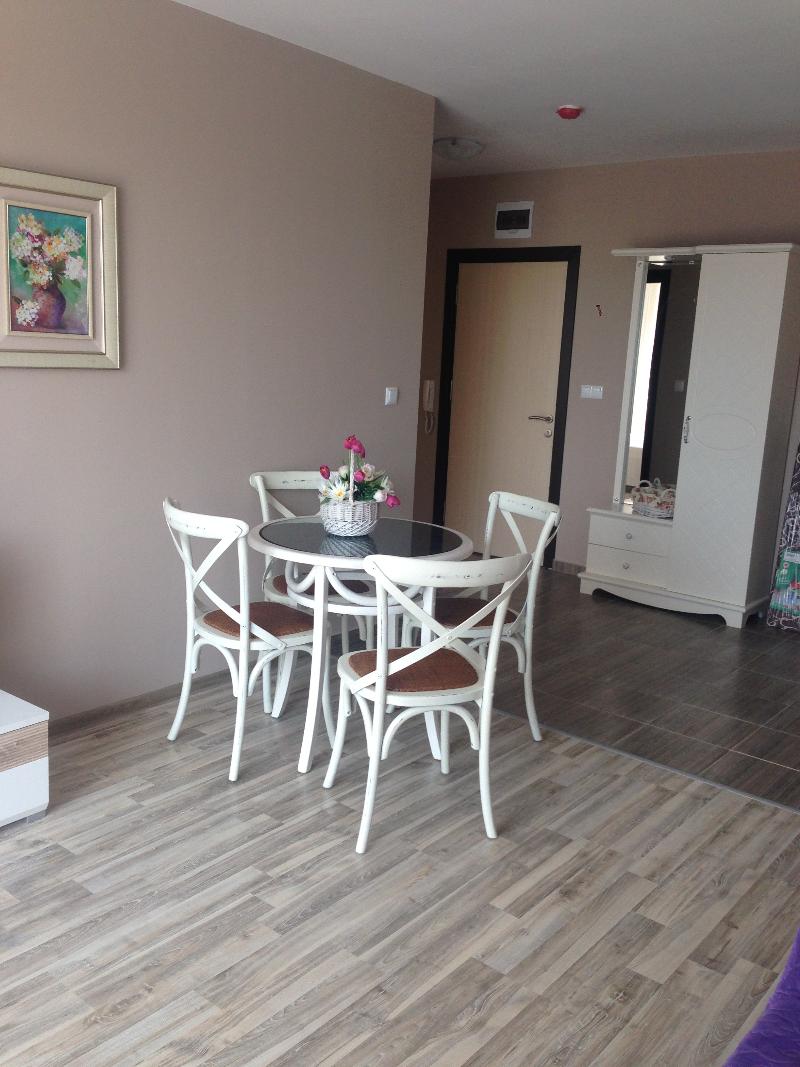 Persey Admiral Plaza Apartments - Oda