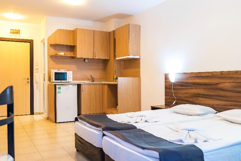 Persey Admiral Plaza Apartments - Oda