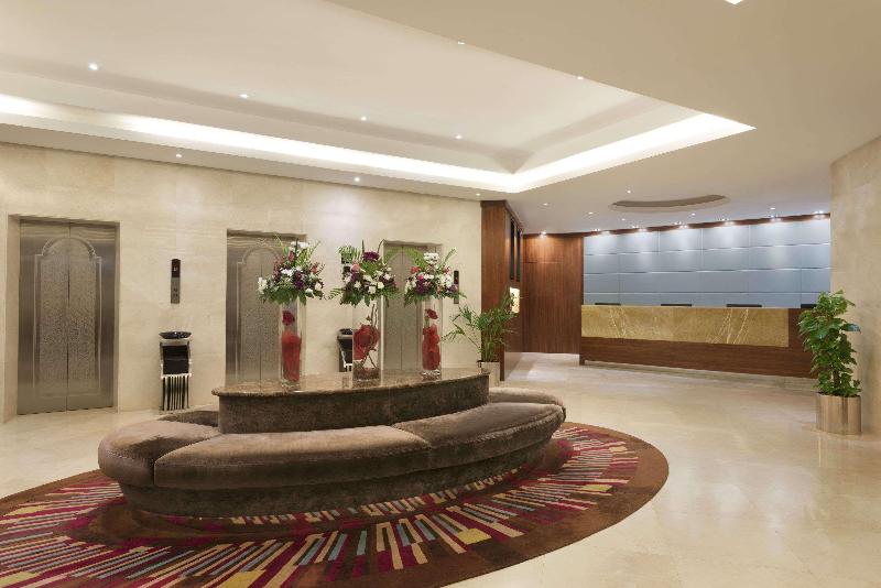 Ramada Hotel Abu Dhabi Corniche - Lobi