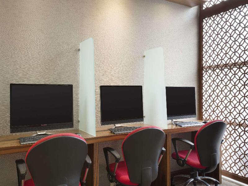 Ramada Hotel Abu Dhabi Corniche - Toplantı