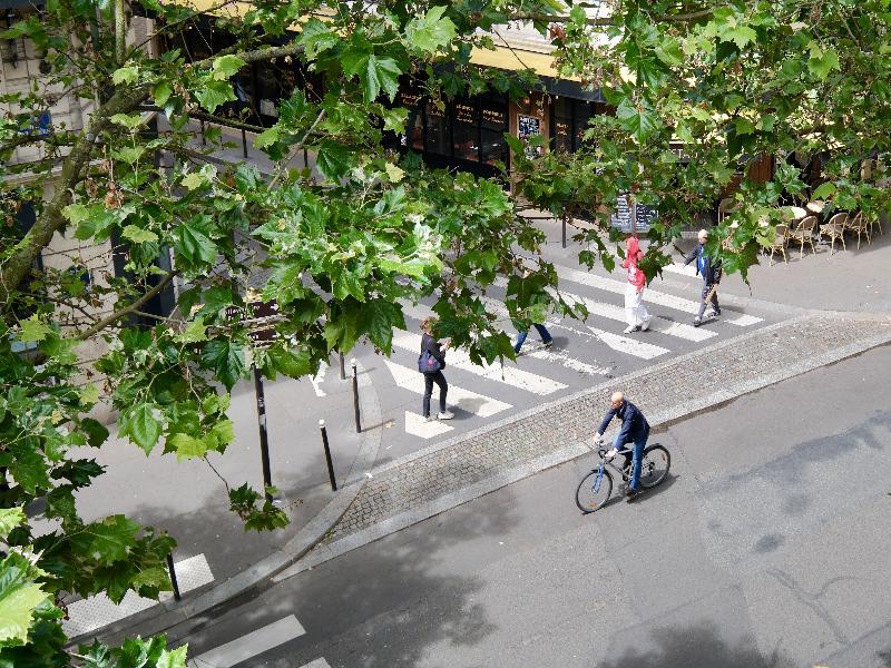 Hipotel Paris Gambetta République - Genel