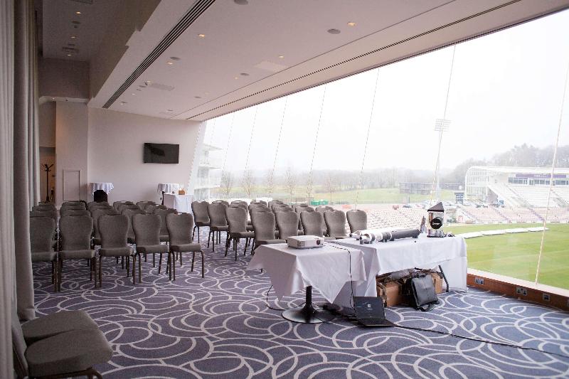 Hilton Southampton - Utilita Bowl - Toplantı