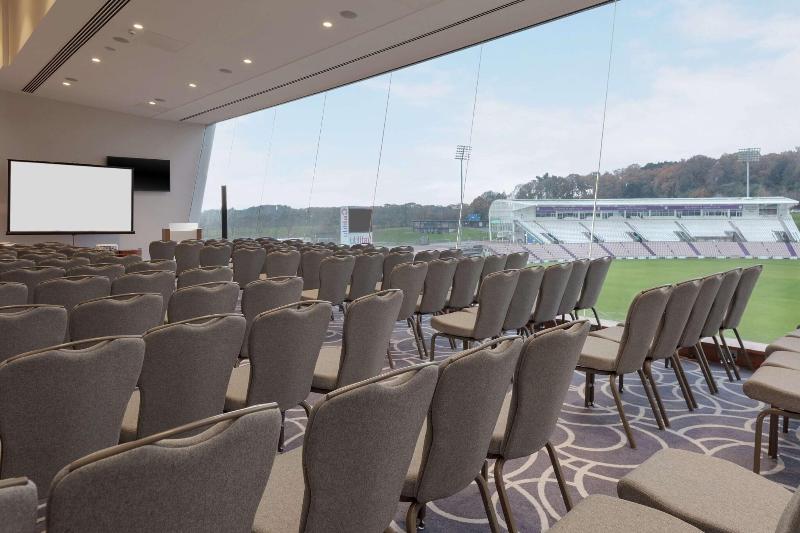 Hilton Southampton - Utilita Bowl - Toplantı