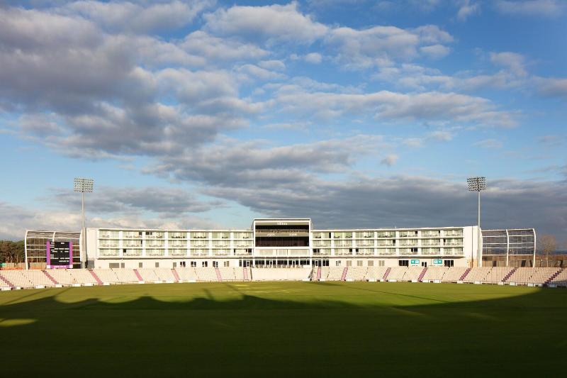 Hilton Southampton - Utilita Bowl - Genel