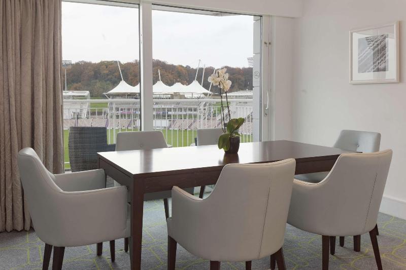 Hilton Southampton - Utilita Bowl - Oda