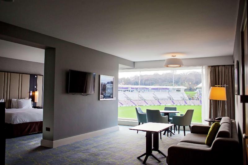 Hilton Southampton - Utilita Bowl - Oda