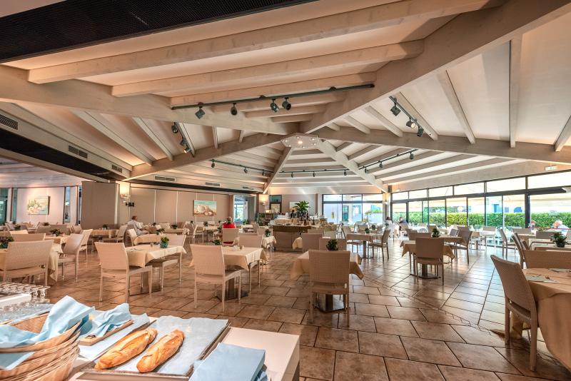 Acacia Marina - Restoran