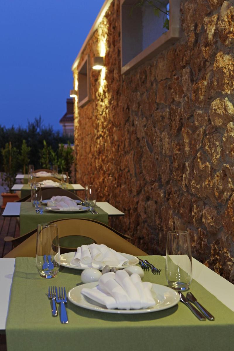 Hotel Bol - Restoran